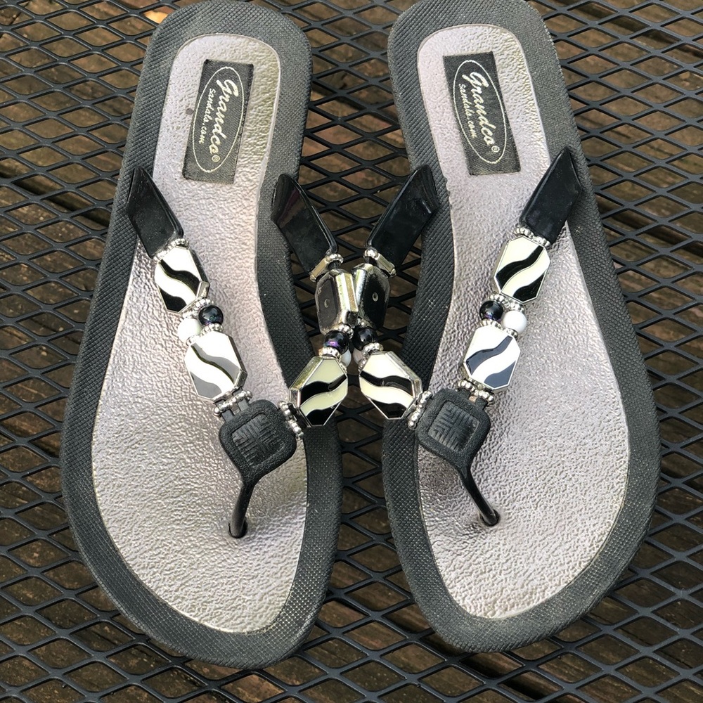Women’s Grandco Flip Flop Sandals size 8